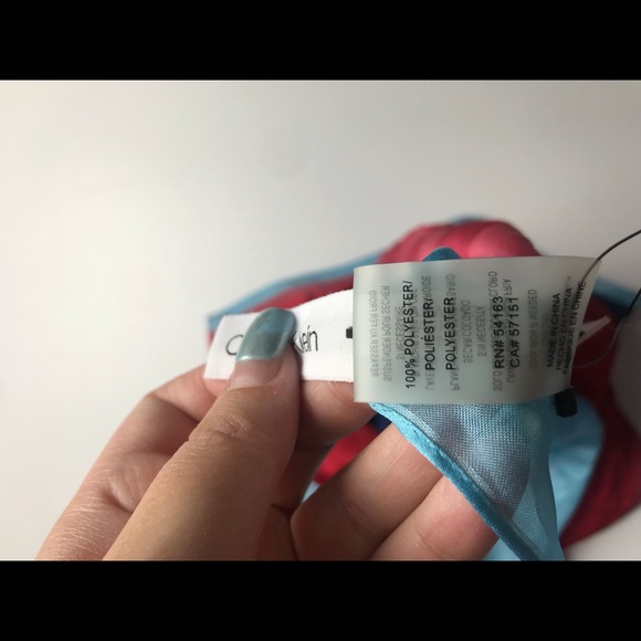 Calvin Klein colorblock blue silky scarf - Picture 6 of 7